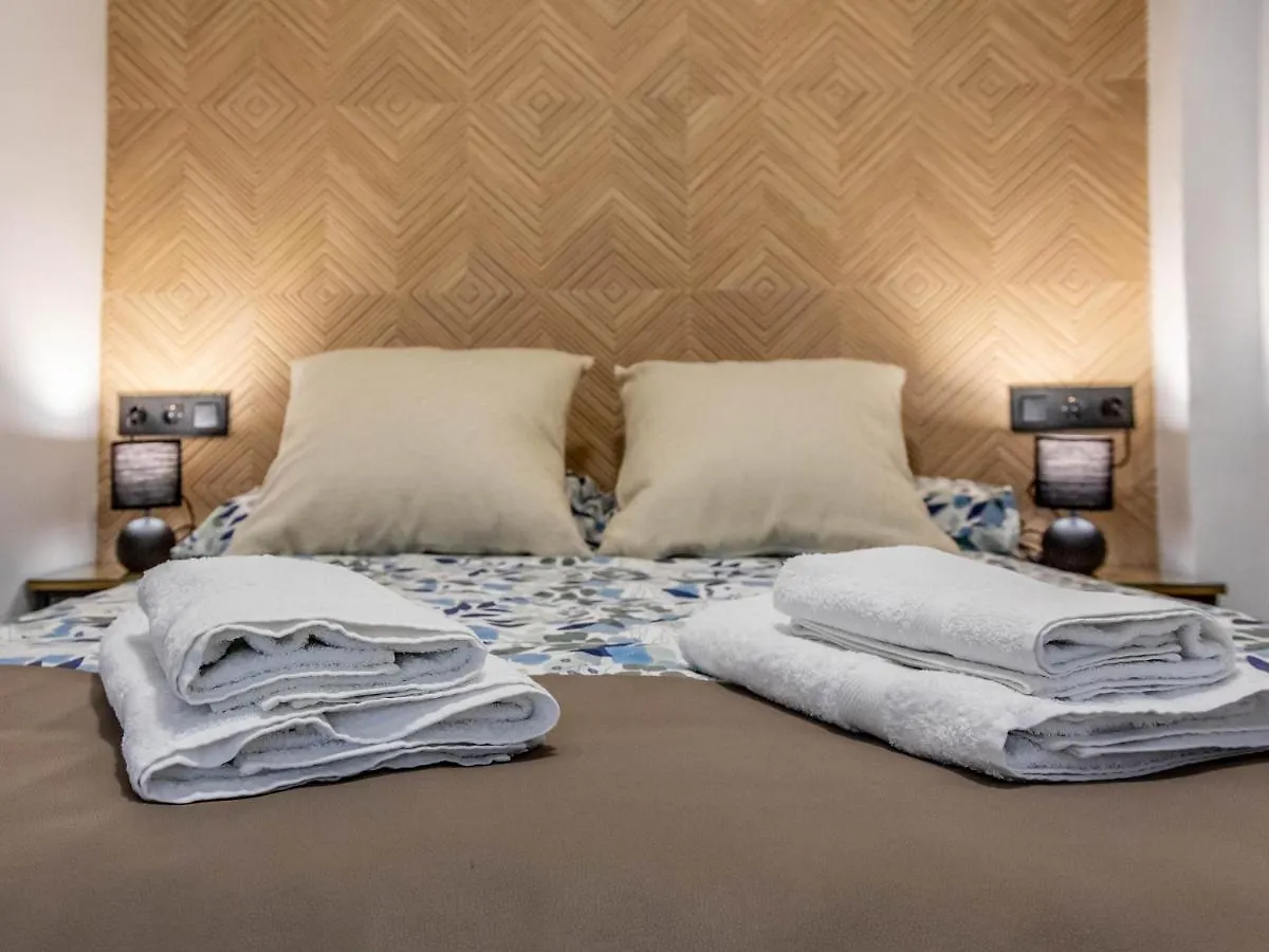 Tuguest Avenida Madrid Apartment Granada