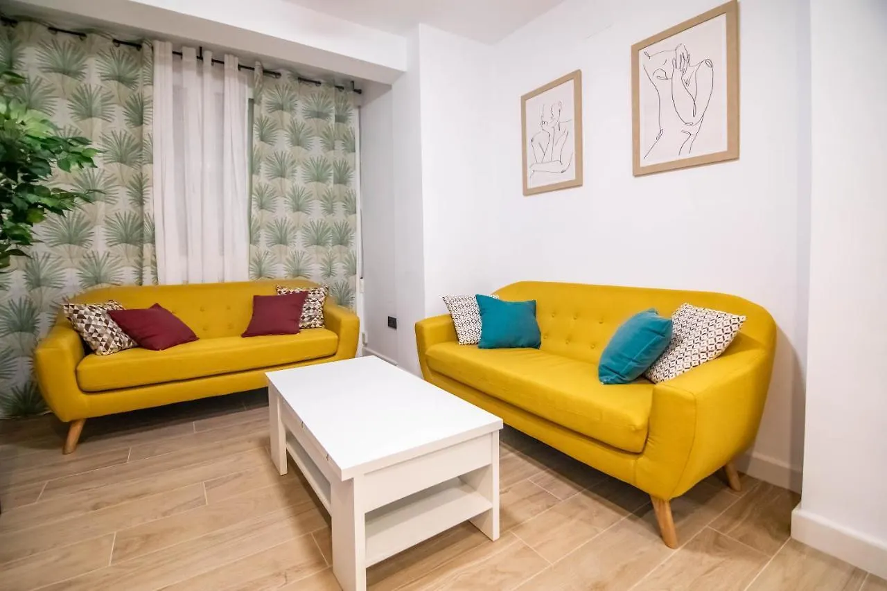 Tuguest Avenida Madrid Apartment Granada