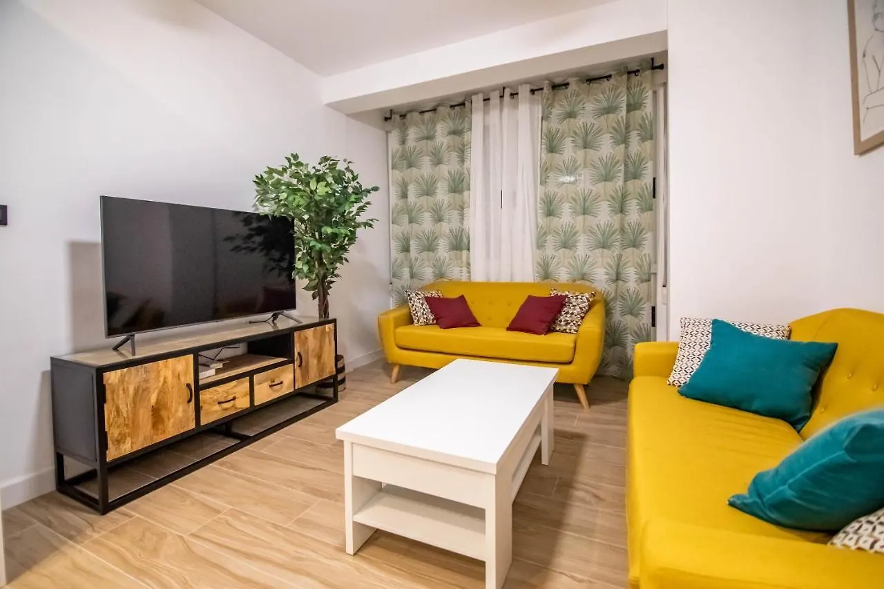 Tuguest Avenida Madrid contacts